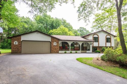 26335 Galen Dr, Columbus, MN 55092