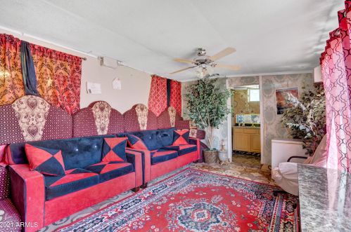 6102 Solano Dr, Glendale AZ  85303-4619 exterior