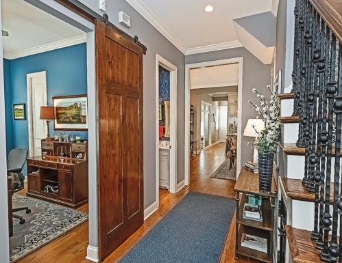 112 Riverfront St, Oakmont, PA 15139-2181