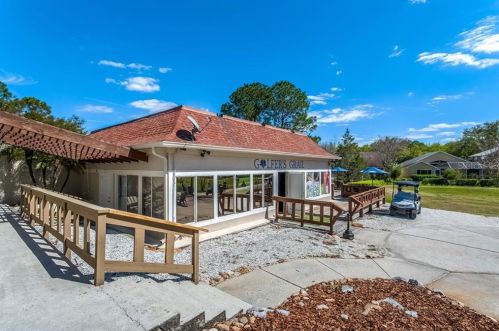 18604 Avenue Monaco, Lutz FL  33558-5316 exterior