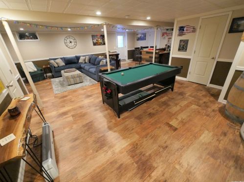 5 Minto Ct, South Setauket NY  11720-2884 exterior