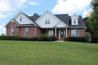305 Brigg Dr, Clarksville, TN 37043-7999