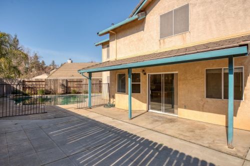 2836 Marsh Creek Ln, Riverbank CA  95367-3828 exterior