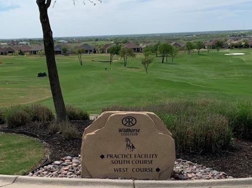 8813 Crestview Dr, Denton TX  76207-8601 exterior