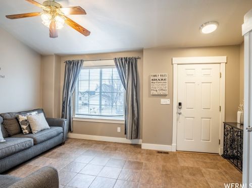 243 Bubbling Brook Ln, Draper, UT 84020-6893