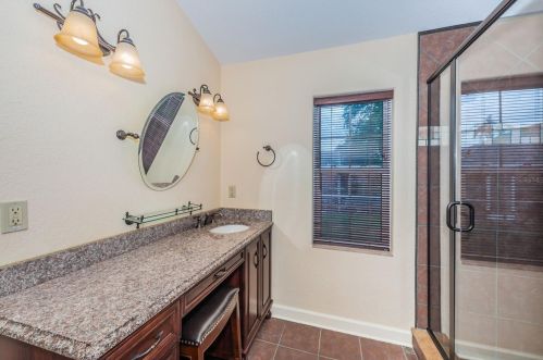 1083 Northridge Dr, Palm Harbor FL  34683-2720 exterior