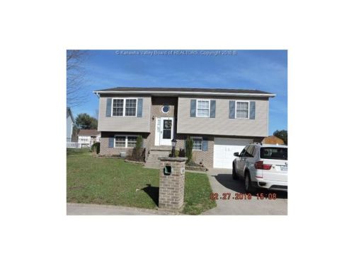 141 Danville Ln, Hurricane, WV 25526-1064
