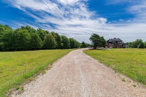 625 Country Oaks, Greenville TX  75401-1091 exterior