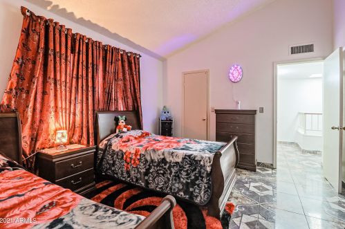 8610 67 Dr, Peoria AZ 85383-7103 exterior