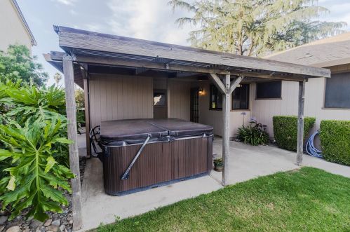 621 Del Oro St, Woodland CA  95695-5040 exterior