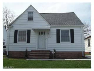 7419 Arden Ave, Cleveland, OH 44129-2501