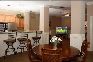 10300 Fountain Ave, Milwaukee WI  53224-3200 exterior