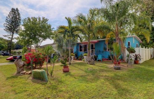 5410 11th Ave, Saint Petersburg, FL 33707-3504