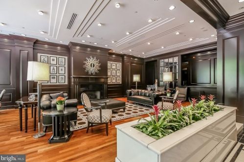 219 18th St, Philadelphia PA  19103-6141 exterior