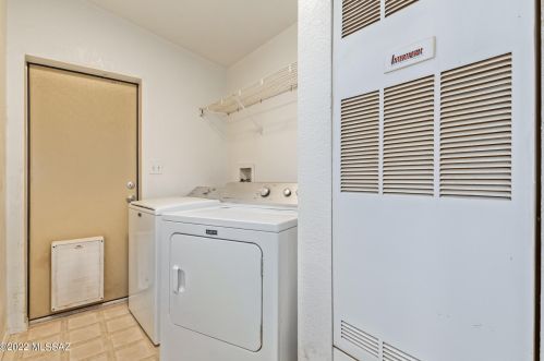 4987 Riv Vly Loop, Tucson AZ 85705-4857 exterior