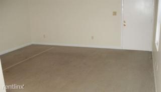 348 Elmwood Dr, Radcliff KY  40160-2186 exterior