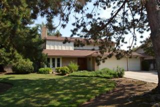 2682 Dovewood Ln, Fresno, CA 93711-2518