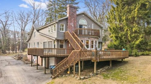 9572 Perry Hwy, Pittsburgh, PA 15237-5546