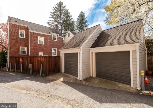 3803 Legation St, Washington, DC 20015-2701
