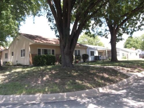 328 6 St, Newton KS  67114-2218 exterior