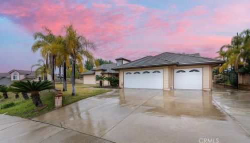 912 Regal Canyon Dr, Walnut, CA 91789-5020