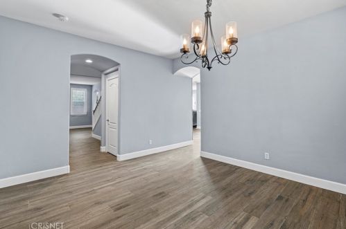 27836 Mariposa Ln, Santa Clarita CA  91384-4114 exterior