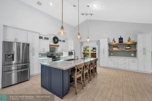 16340 11th St, Hollywood FL 33027-5115 exterior