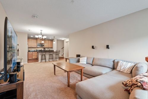 2141 Cedar Grove Trl, Saint Paul, MN 55122-1543