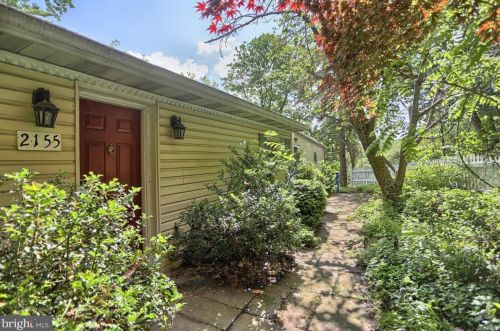 2155 Potts Hill Rd, Etters, PA 17319-9166