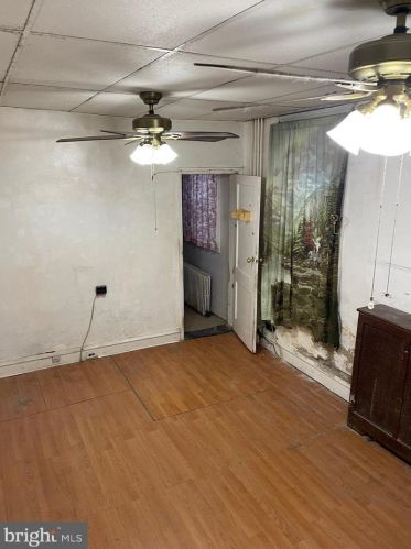 110 Diamond St, Philadelphia, PA 19122-1720
