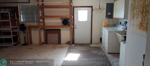 382 Gulfstream Ave, Fort Pierce FL  34983-1219 exterior