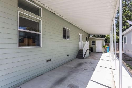 134 Bluejay Dr, Santa Rosa CA  95409-4105 exterior