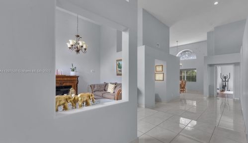 925 202nd Ave, Hollywood FL  33029-3442 exterior