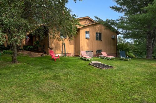121 Ladd Hill Rd, Belmont NH  03220-3009 exterior