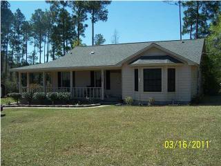 117 San Carlos Rd, Cantonment, FL 32533-7810