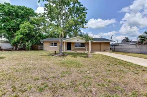2315 Poinsettia Dr, Orange City, FL 32763-7751