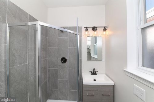 2320 Coral St, Philadelphia PA  19125-1534 exterior