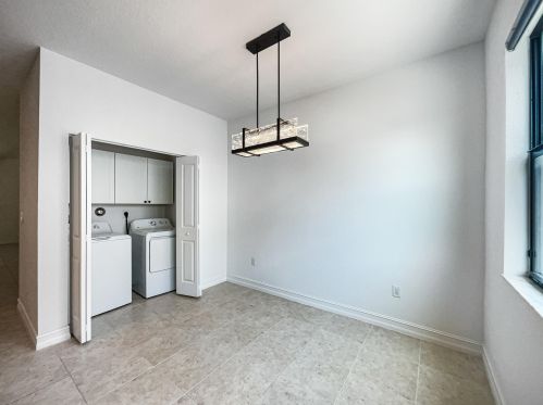 11528 14 St, Hollywood FL 33027 exterior