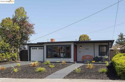 10406 Dante Ave, Oakland, CA 94603-3434