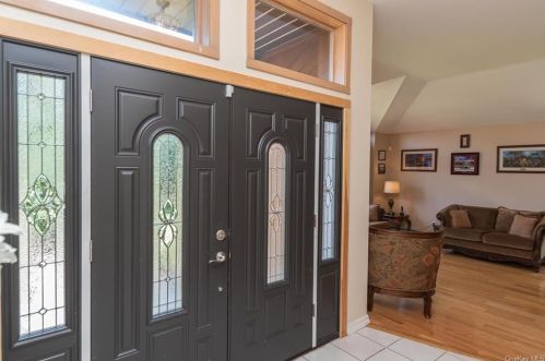 15 Kimberly Dr, Camp Bell Hall, NY 10916-3336