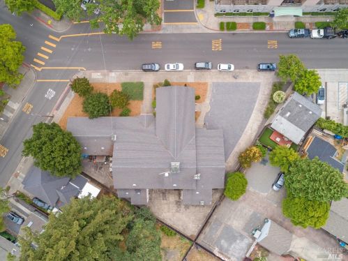 855 7 St, Santa Rosa CA  95401-6106 exterior