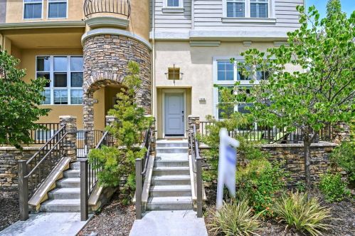 1036 Lyon Ter, Sunnyvale, CA 94089-2166
