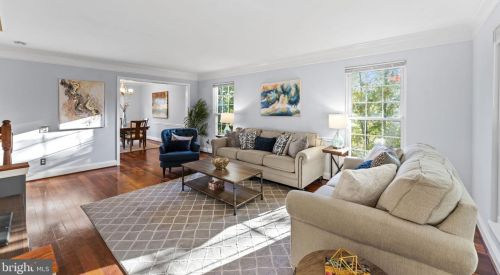 16869 Miranda Ln, Woodbridge VA  22191-5142 exterior