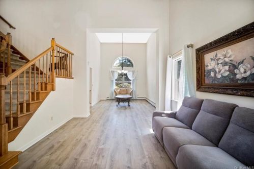 270 Prosperous Valley Rd, Middletown NY  10940-8707 exterior