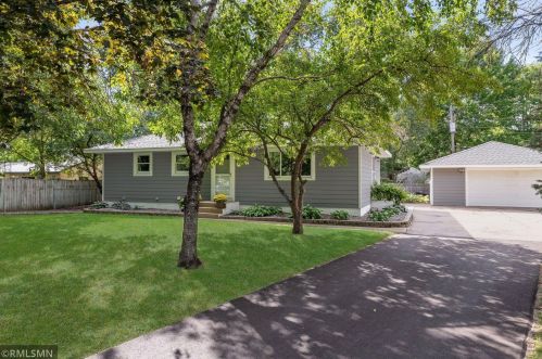 1615 121st Ave, Minneapolis, MN 55449-4706