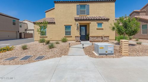 3932 79th Dr, Phoenix AZ  85043 exterior