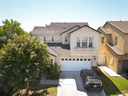 8303 Bantam St, Bakersfield, CA 93311-1739