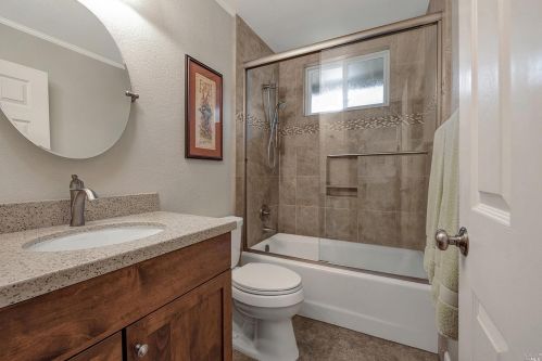 1505 Dudley Pl, Santa Rosa CA  95401-4525 exterior