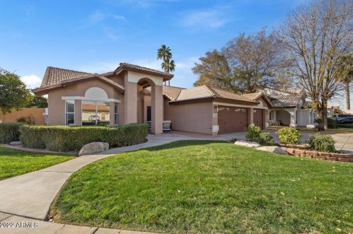 3529 Fairbrook Cir, Mesa, AZ 85213-5550
