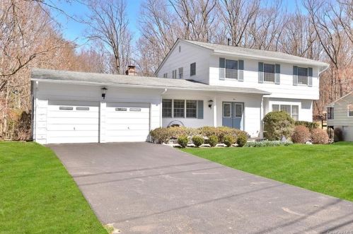 5 Locust Rd, Crotonville, NY 10562-2506